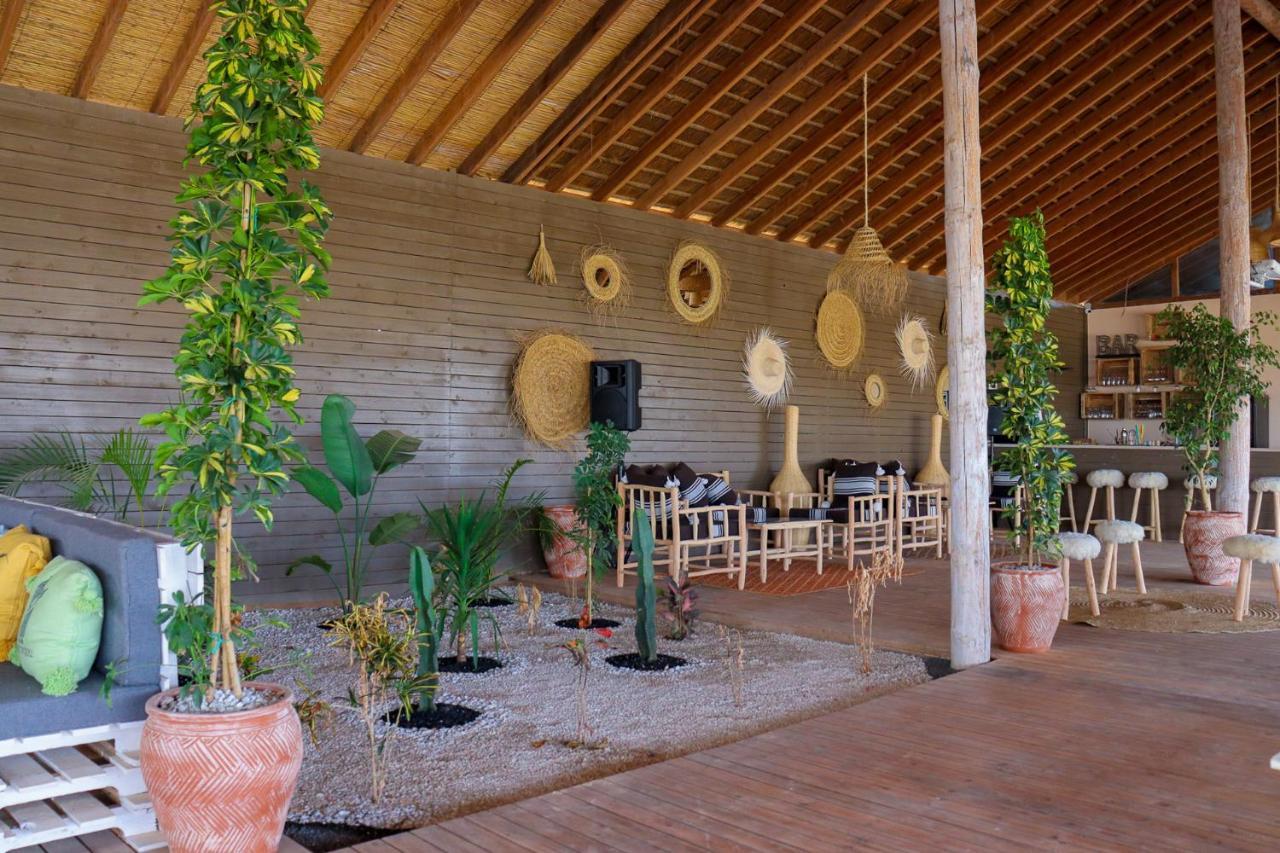 Hotel Desert Sands *